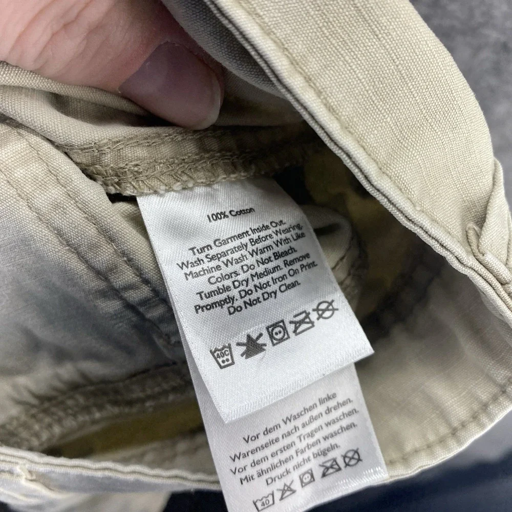 Eddie Bauer‎ Shorts Mens 42 Beige Mid Rise Cargo Outdoor Hiking